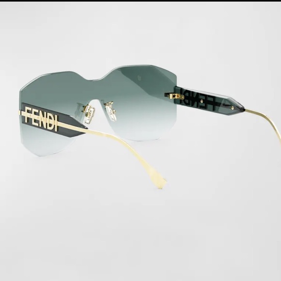 Fendi
Fendigraphy Rimless Geometric Nylon & Metal Shield Sunglasses - Picture 5 of 8